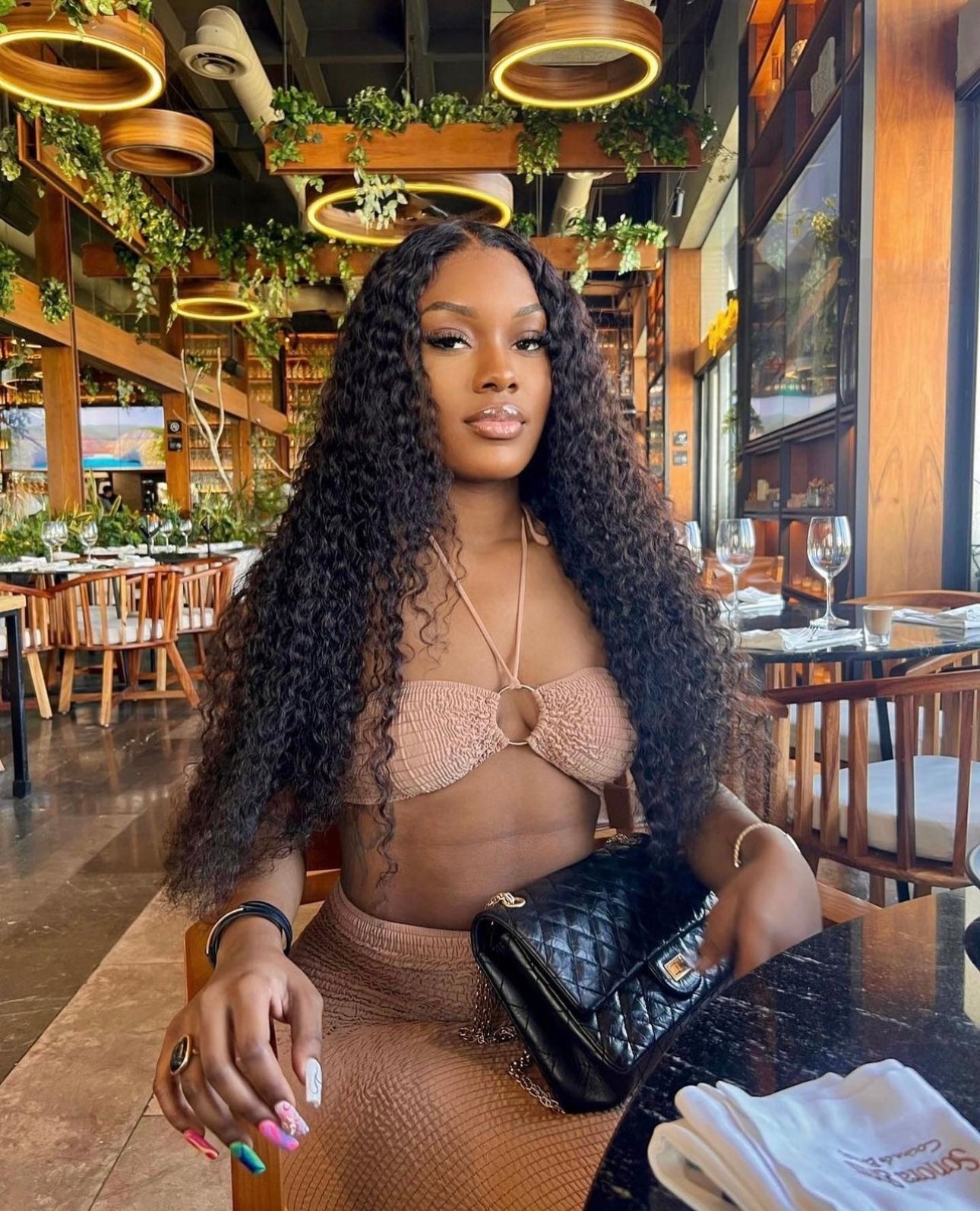Larissa-Curly